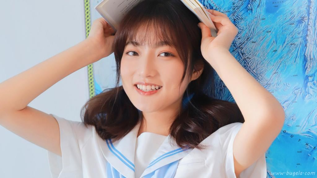 小姐姐清新甜美图片