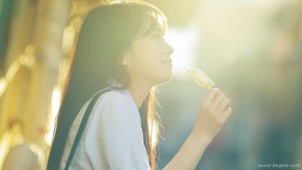 美女甜美迷人图片