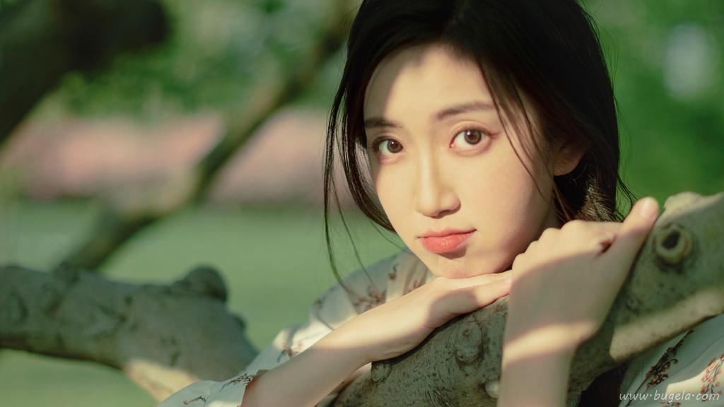 森系清新美女迷人图片