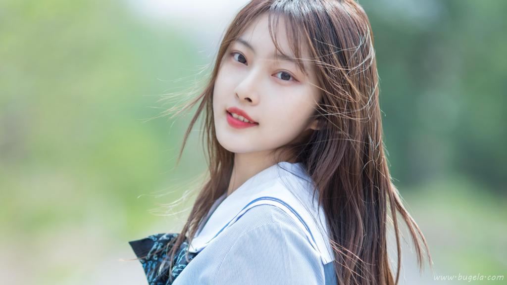 清新灵动漂亮美女图片