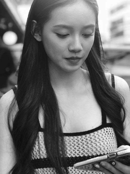 孙伊涵针织拼接裙温柔甜美写真图片