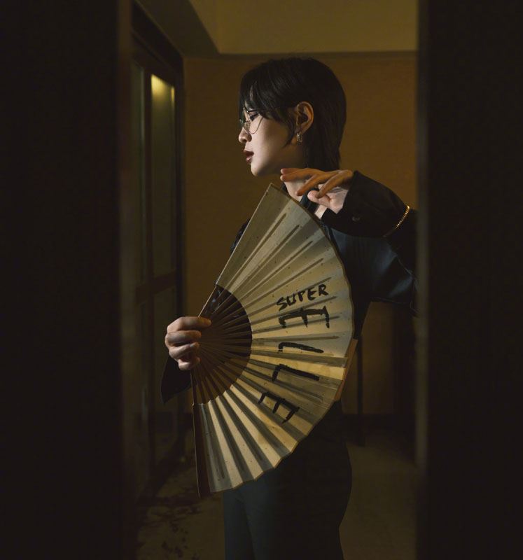 周笔畅冷艳性感写真图片