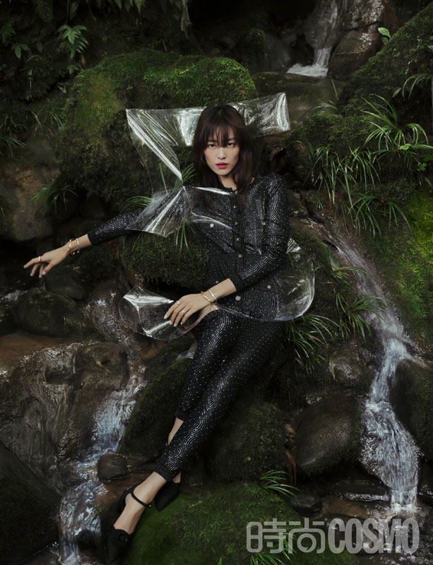 刘雯美艳性感写真图片