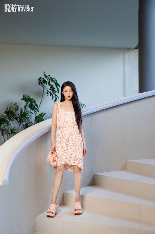 姜贞羽盛夏海风大片写真图片