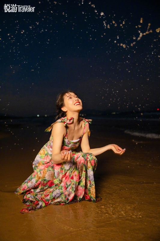 姜贞羽盛夏海风大片写真图片