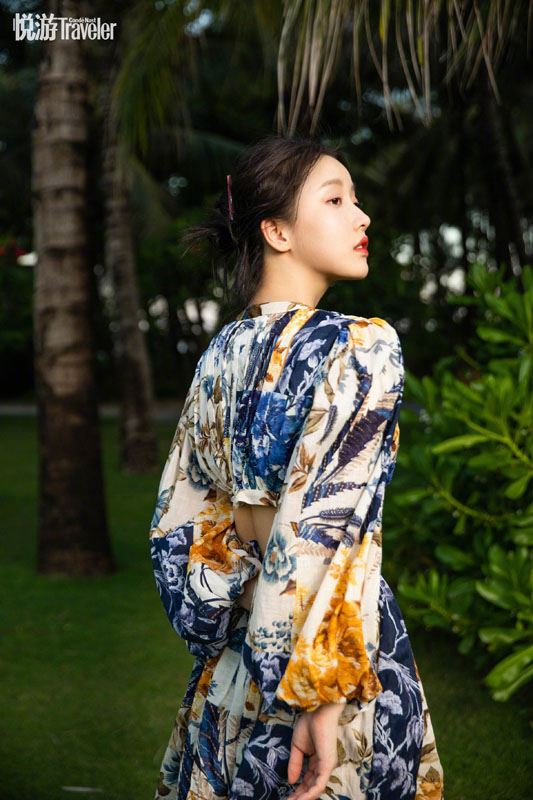 姜贞羽盛夏海风大片写真图片