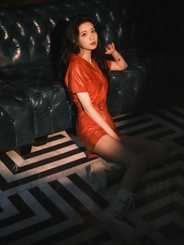 王楚然港风甜酷写真图片