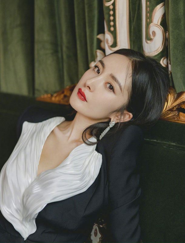 杨幂午后阳光复古大片写真图片