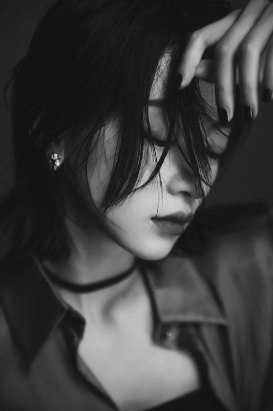 吴谨言超A湿发大片写真图片
