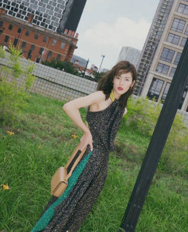 刘雯美艳时髦写真图片