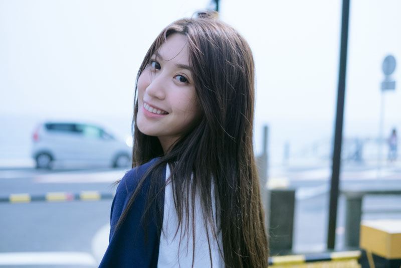 王子祯格子短裙清纯少女感写真图片