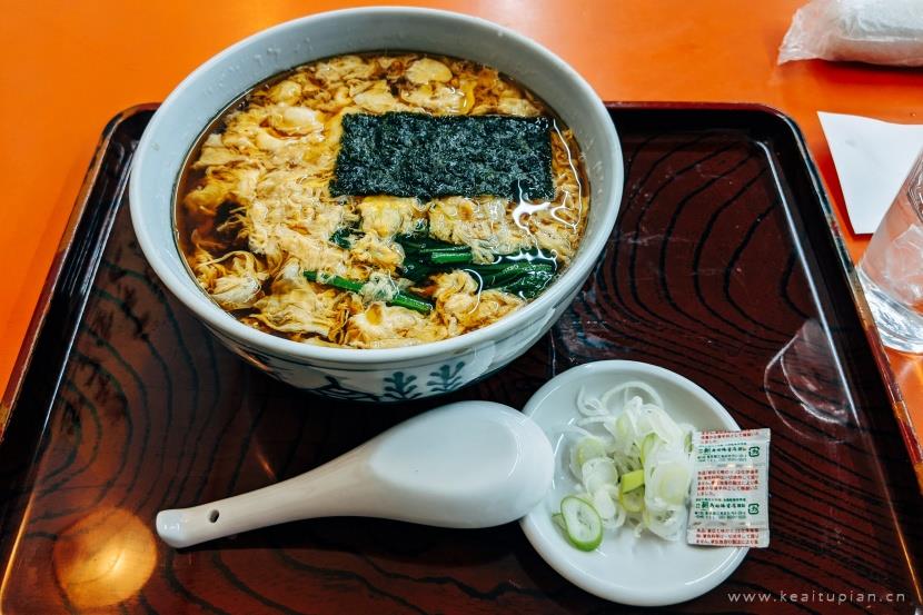 漂亮的美味温暖的汤面图片大全