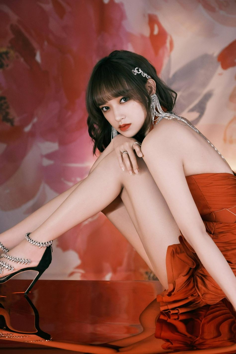 程潇红色超短裙清纯又性感写真