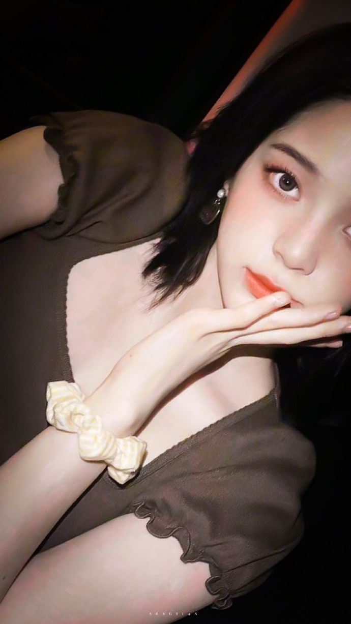 欧阳娜娜剪了短发