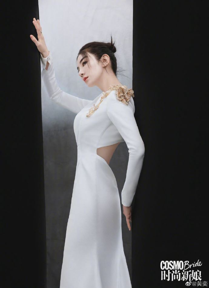 黄奕婚纱造型图片