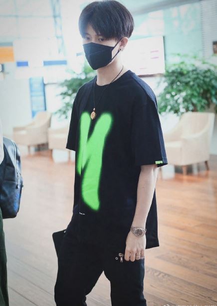 任嘉伦大连机场图