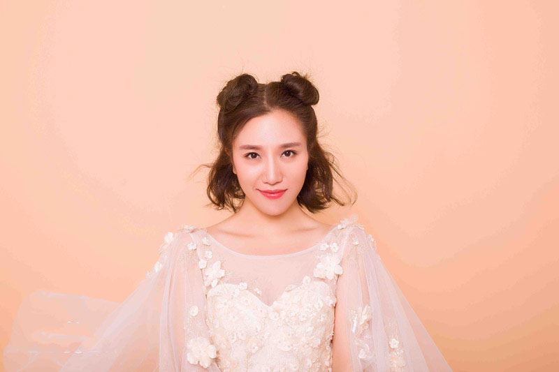 歌手胡杨林甜美浪漫写真图片