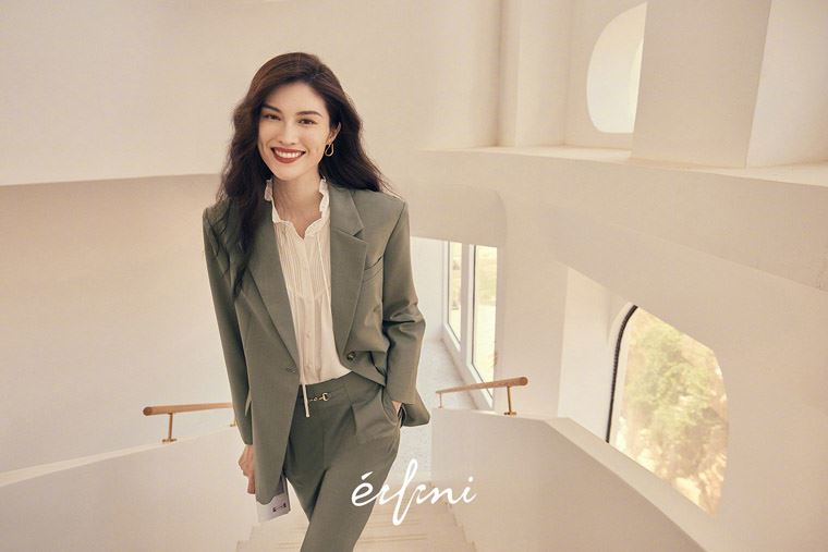 何穗清新美艳写真图片