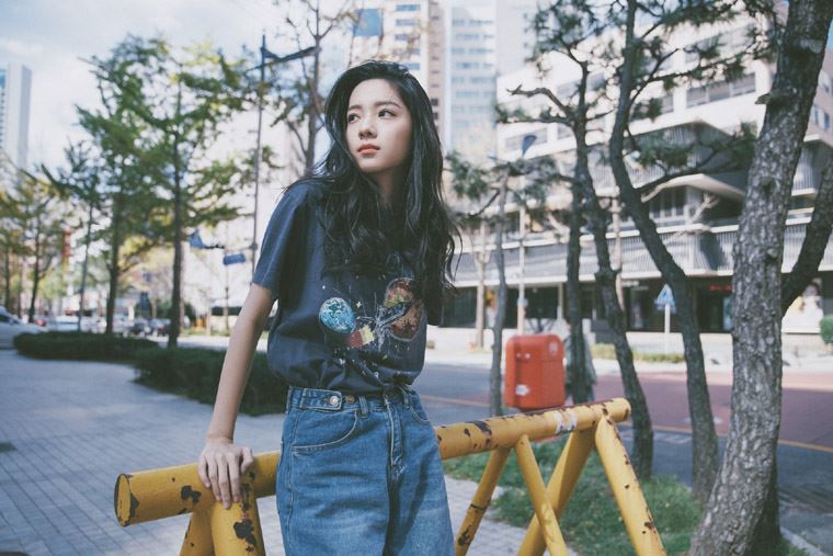 庄达菲户外清新休闲写真图片