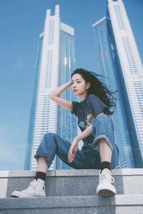 庄达菲户外清新休闲写真图片