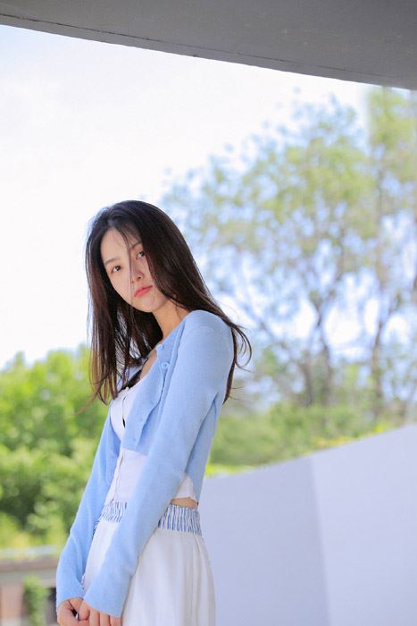 张维娜清纯迷人写真图片