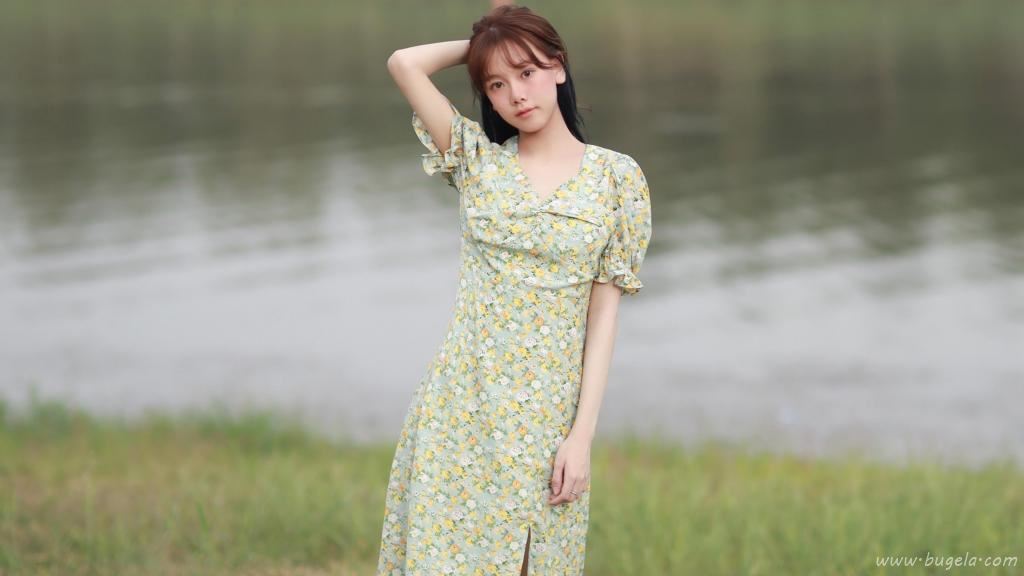 清新脱俗漂亮小姐姐图片