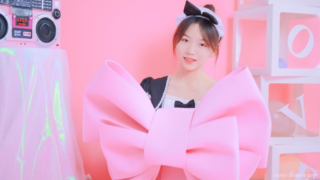 唯美粉色女仆装图片