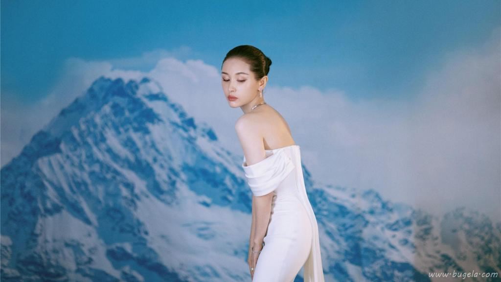 王子文妩媚性感迷人写真图片