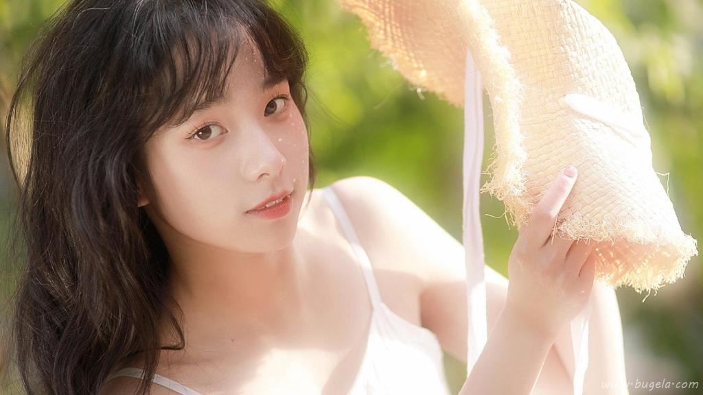 倩丽的美女清新图片
