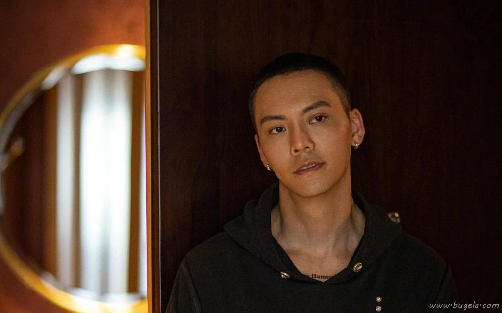 正能量男孩陈伟霆帅气写真图片