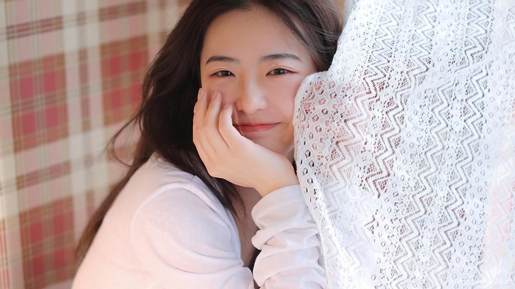 居家美女图片