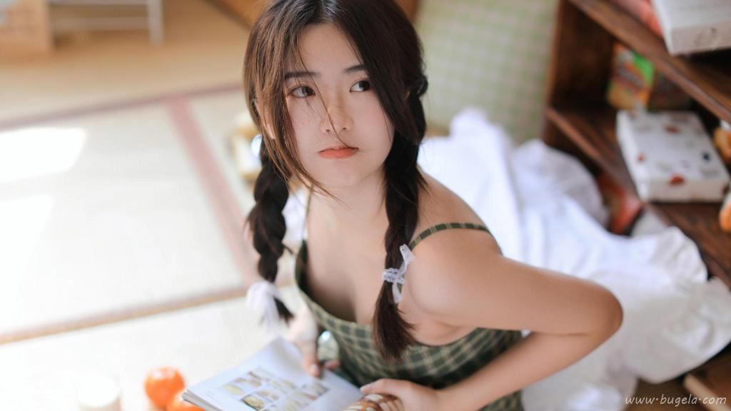 居家美女图片