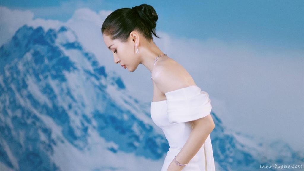 王子文妩媚性感迷人写真图片
