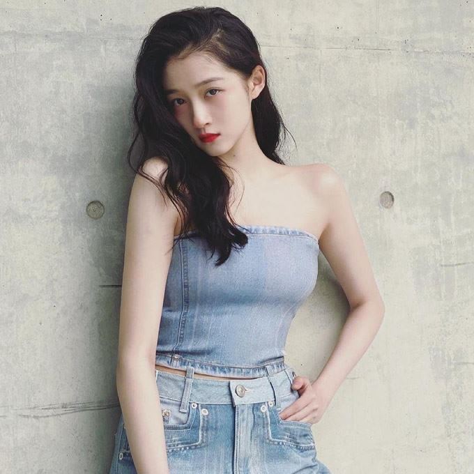 关晓彤ins头像图片