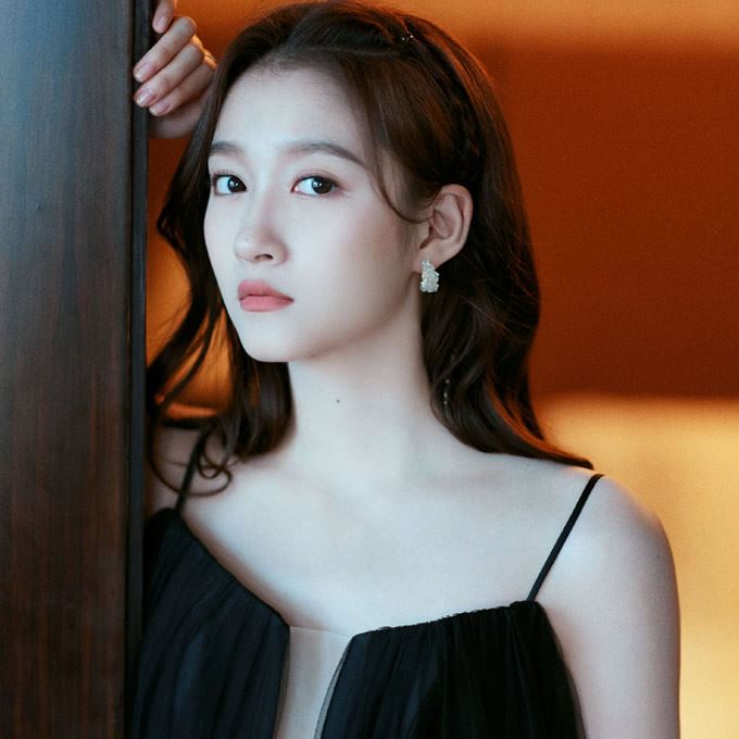 关晓彤ins头像图片