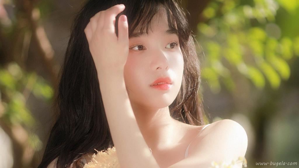 倩丽的美女清新图片