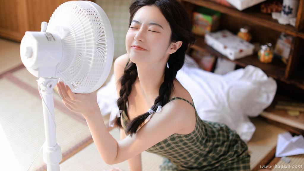 居家美女图片
