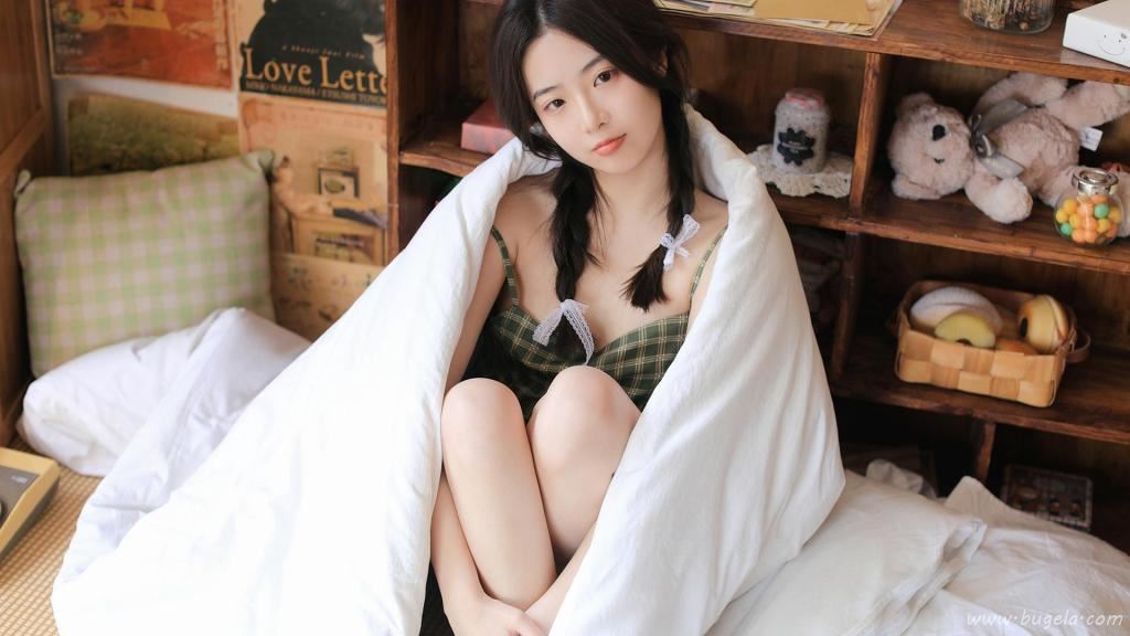 居家美女图片