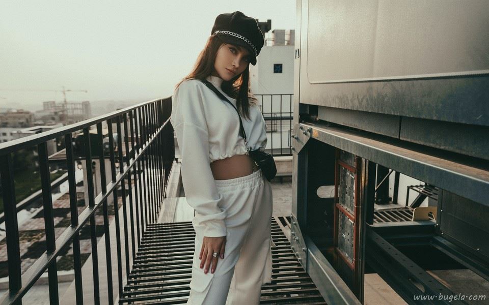 超高清养眼美女图片壁纸