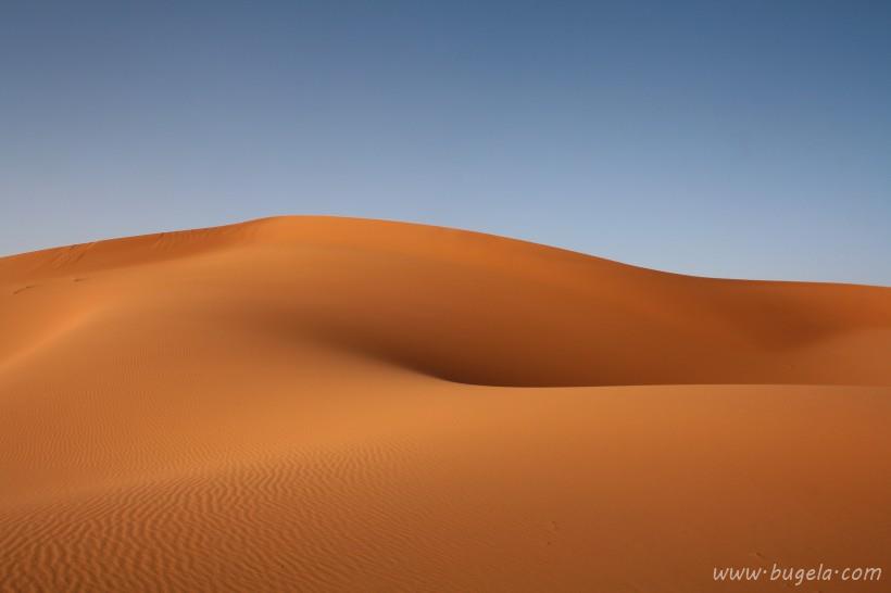 超美无边无际荒凉的沙漠风景图片大全
