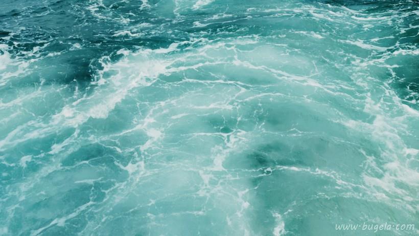 唯美波涛汹涌的海浪图片大全