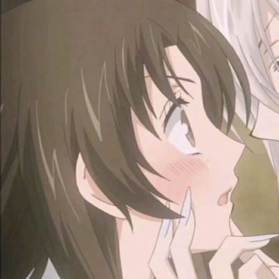 三张情侣头像两女一男 动漫情侣头像图片