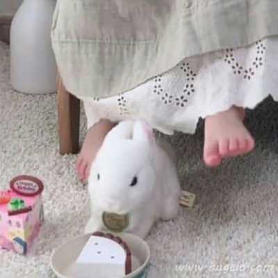 不是人的罗熙情头头像图片