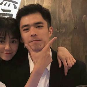 情侣头像一左一右始于初见 个性情侣头像图片