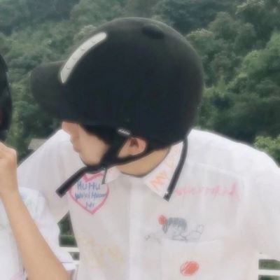 头像偏向一边的情侣头像 超甜蜜情图片