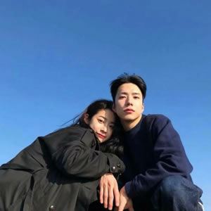 情侣头像一左一右始于初见 个性情侣头像图片