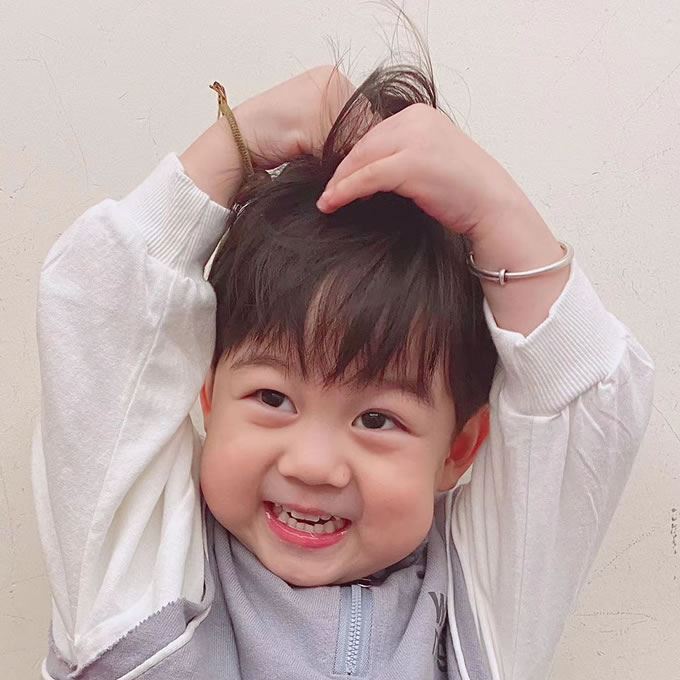 小男孩头像图片