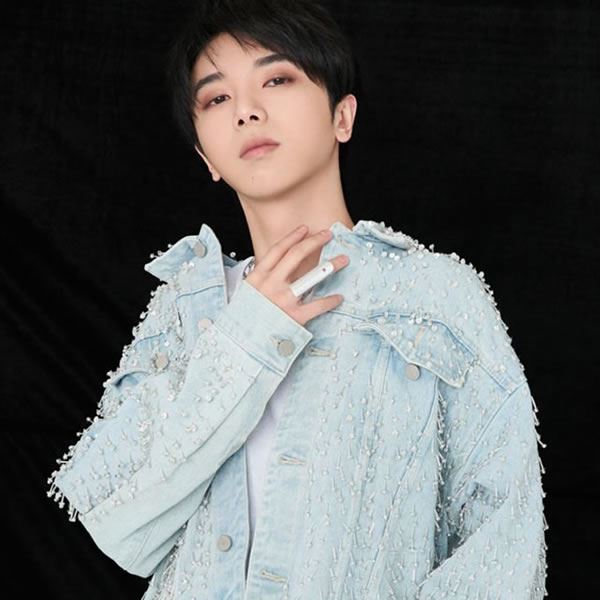 华晨宇头像图片