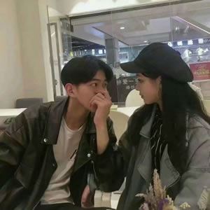 情侣头像一左一右始于初见 个性情侣头像图片