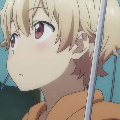 三张情侣头像两女一男 动漫情侣头像图片